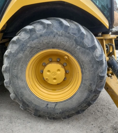 2018 Caterpillar 420F2 backhoe