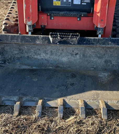 2019 Kubota SVL95-2S tracked skid steer loader