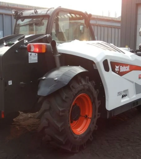 2018 Bobcat V519 telehandler