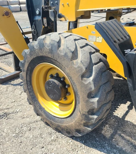 2018 Caterpillar TL1255D telehandler