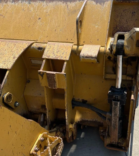 2016 Caterpillar 963K track loader
