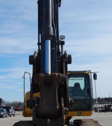 2011 John Deere 240DLC excavator