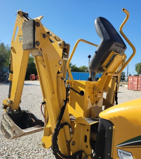 2017 Vermeer RTX750 trencher