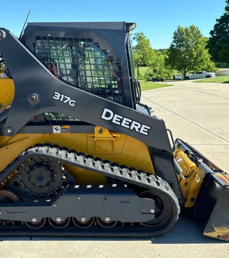 2023 John Deere 317G tracked skid steer loader