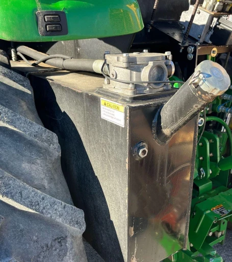 2015 John Deere 6125M MFWD tractor