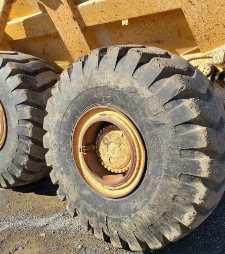 2001 John Deere 400C haul truck