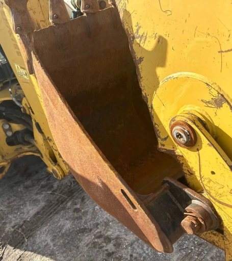 2015 Caterpillar 420F backhoe