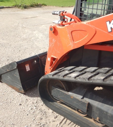 2015 Kubota SVL90-2 skid steer