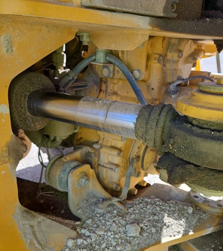 2000 John Deere 400C haul truck