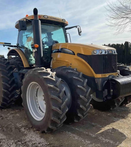 2013 Challenger MT665D MFWD Tractor
