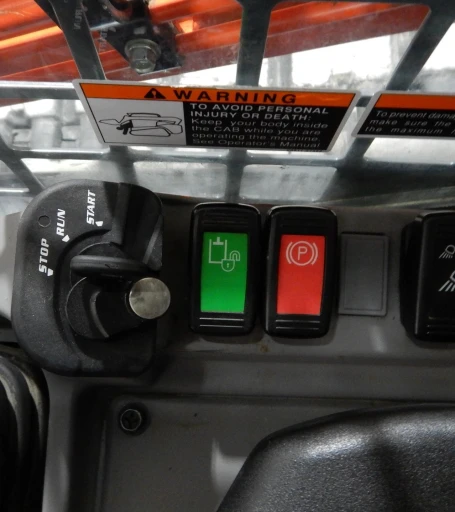 2019 Kubota SVL95-2S tracked skid steer loader