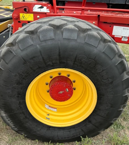2014 New Holland Speedrower 240 Self-Propelled Windrower