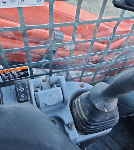 2022 Kubota SVL97-2 tracked skid steer loader