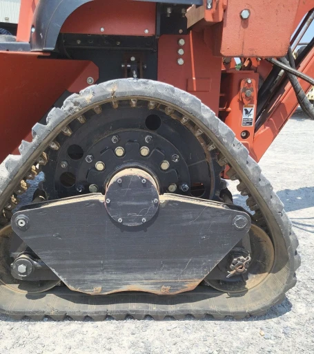 2012 Ditch Witch RT120 Quad vibratory cable plow