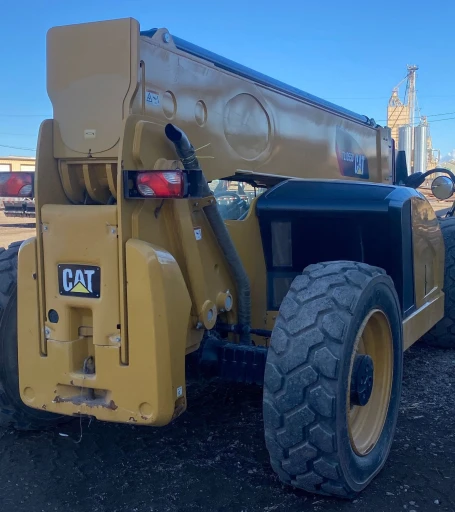 2017 Caterpillar TL1055D telehandler