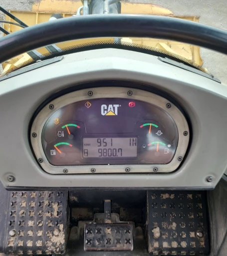 2008 Caterpillar 963D track loader