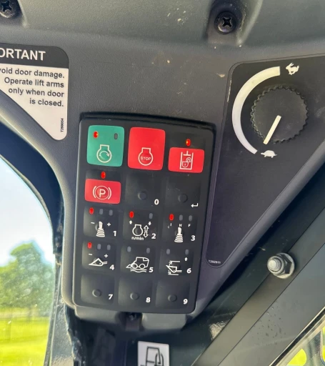 2023 John Deere 317G tracked skid steer loader