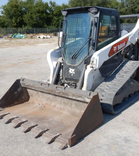 2020 Loader Bobcat T76 Skid Steer