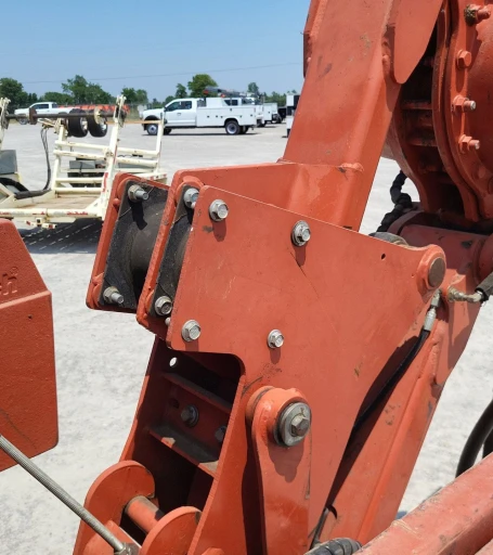 2012 Ditch Witch RT120 Quad vibratory cable plow