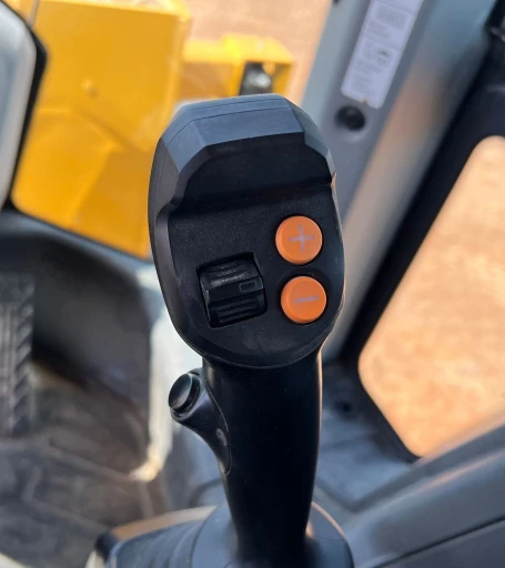 2021 John Deere 624 P-Tier wheel loader