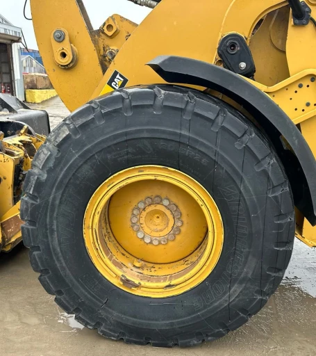 2015 Caterpillar 930M wheel loader