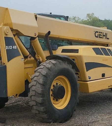 2017 Gehl DL1240 telehandler