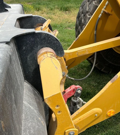 2020 Caterpillar 926M wheel loader