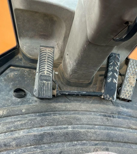 2011 Case 821F wheel loader