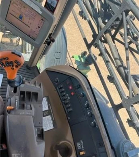 2011 John Deere 4730 Self-Propelled Sprayer