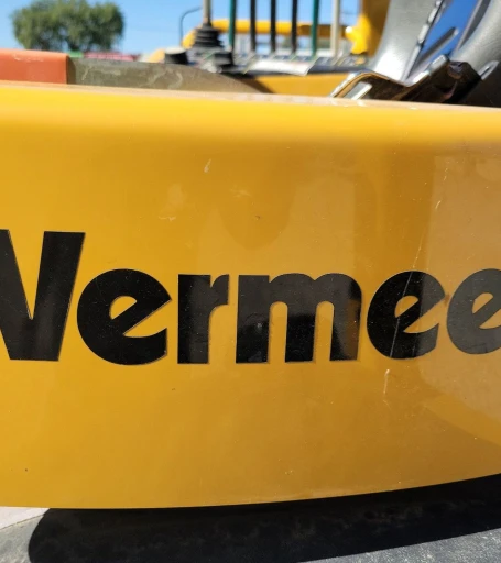2017 Vermeer RTX750 trencher