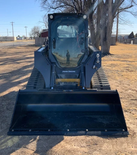 2021 John Deere 325G Skid Steer