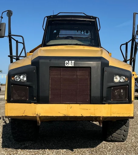 2013 Caterpillar 735B haul truck