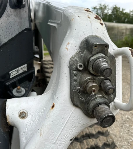 2022 Bobcat T76 R-Series tracked skid steer loader