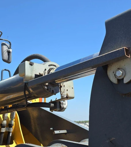 2014 John Deere 824K Wheel Loader