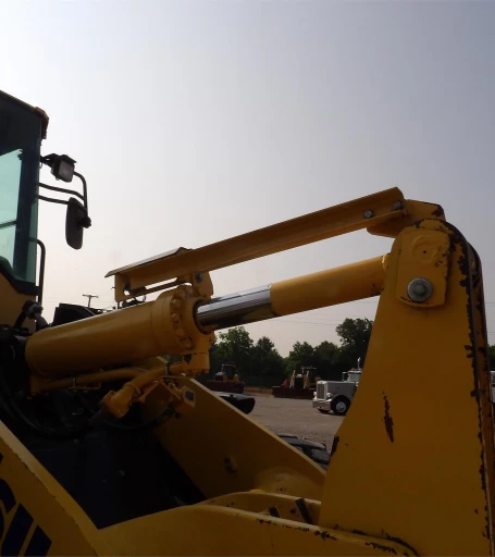 2020 KOMATSU WA200-8
