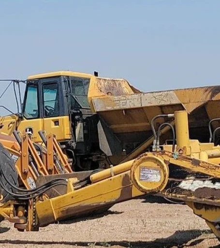 Volvo T450D 4WD scraper tractor