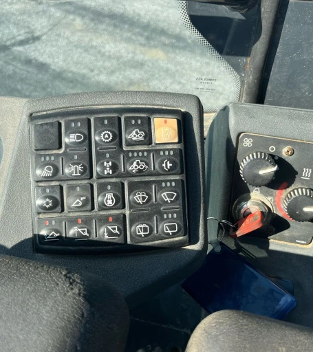 2005 John Deere 544J wheel loader
