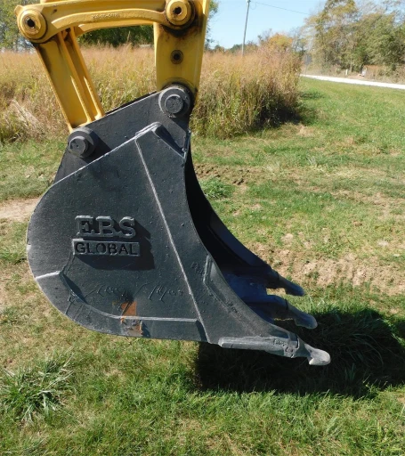 2016 KOMATSU PC138US LC-11