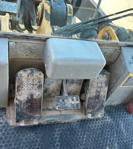 2012 John Deere 605C track loader