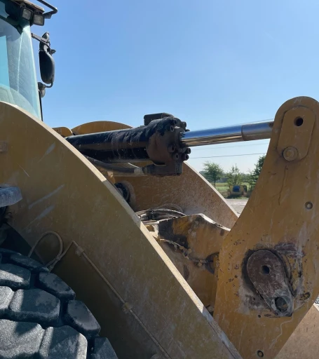 2012 Caterpillar 962K wheel loader