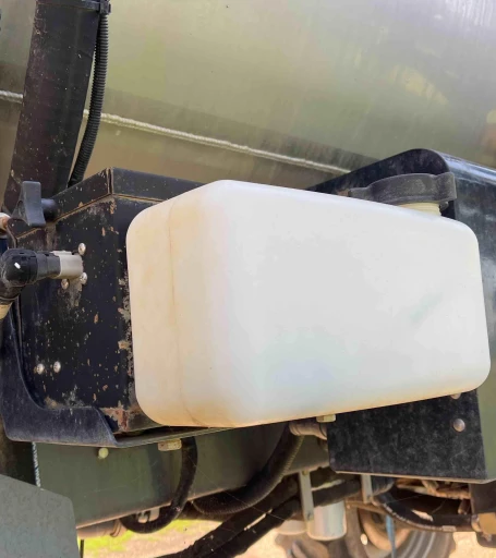 2019 RoGator RG1300C Self-Propelled Sprayer