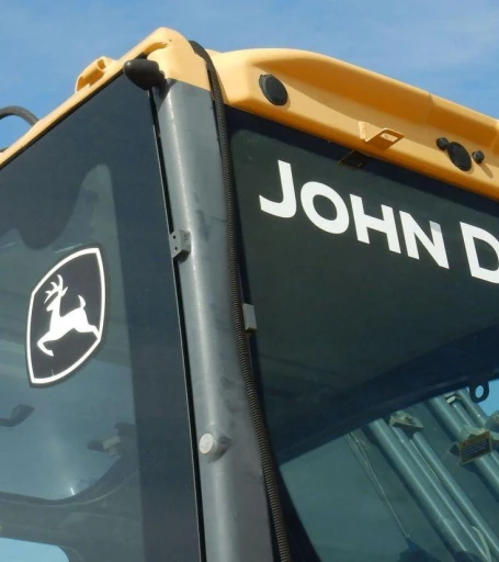 2011 John Deere 240DLC excavator