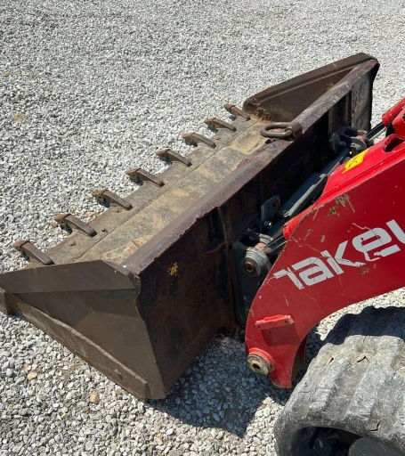 2016 Takeuchi TL12V2 tracked skid steer loader