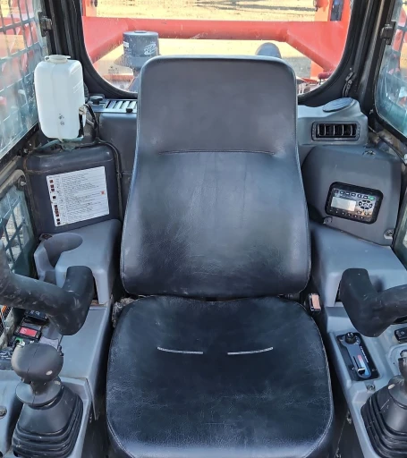 2022 Kubota SVL97-2 tracked skid steer loader