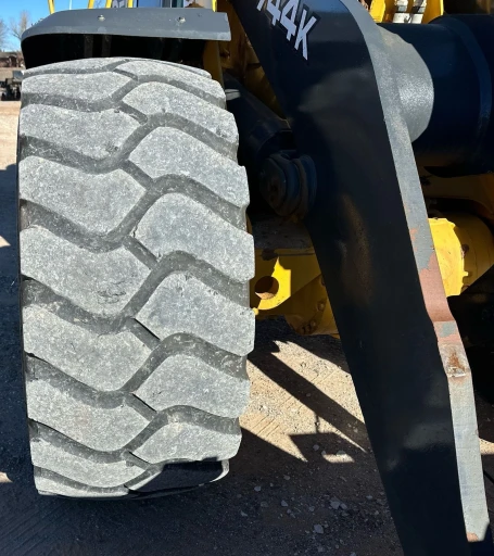 2012 John Deere 744K wheel loader