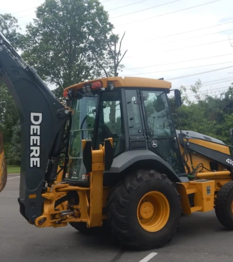 2015 John Deere 410L backhoe