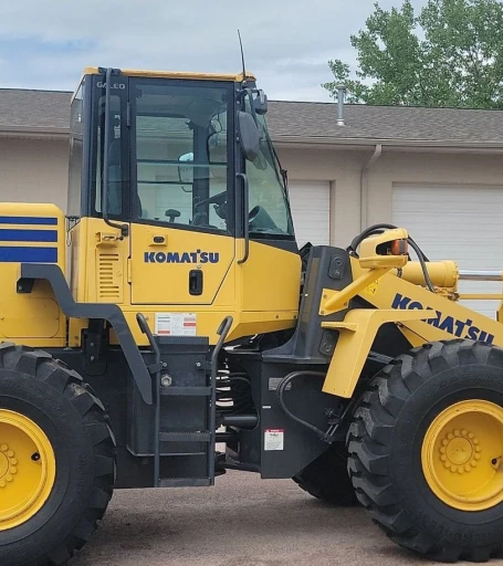 2005 Komatsu WA320 wheel loader