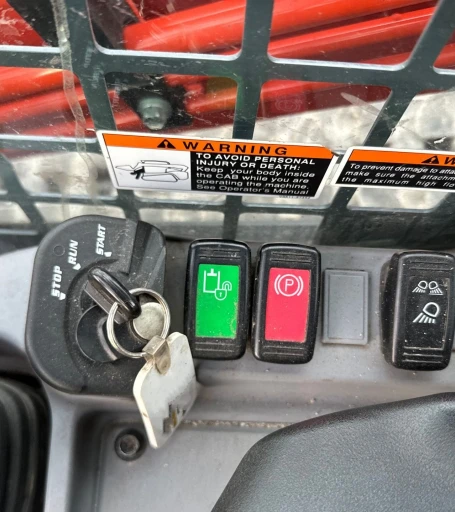 2021 Kubota SVL97-2 tracked skid steer loader