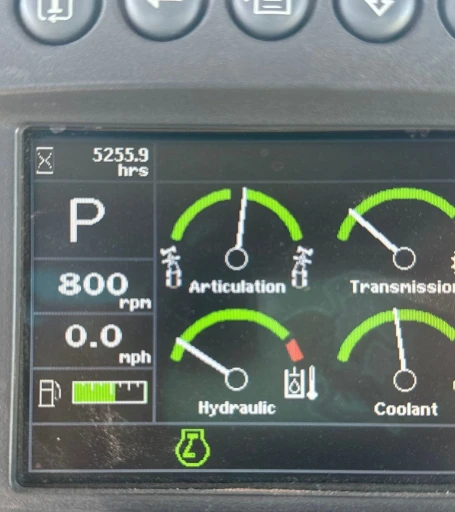 2013 John Deere 772G motor grader
