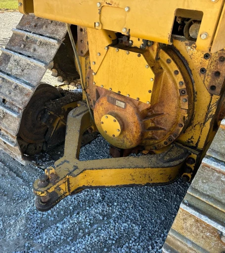 2011 Caterpillar D6T XL dozer